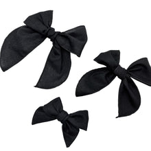 Load image into Gallery viewer, BLACK LINEN - Solid Bow Strip
