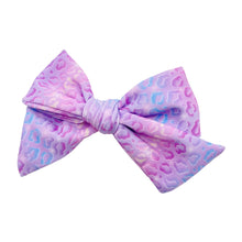 Load image into Gallery viewer, PURPLE LEOPARD OMBRE SWIM - PRE-TIED Printed Serenity Bow
