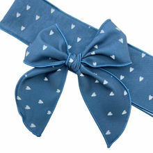 Load image into Gallery viewer, NAVY HEARTS - Printed Bow Strip
