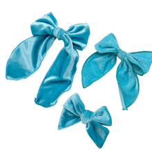 Load image into Gallery viewer, TURQUOISE VELVET - Bow Strip
